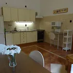 Mester * Budapest